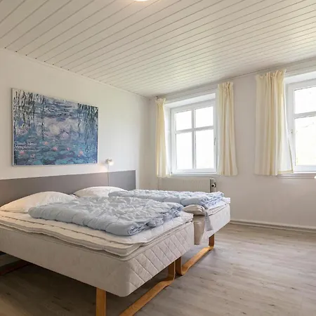 Tjornebygaard Holiday home *