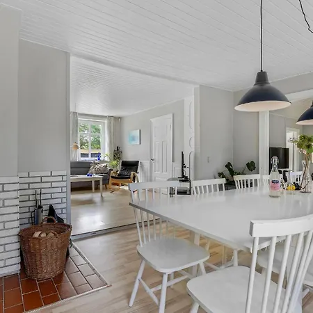 Tjornebygaard Holiday home