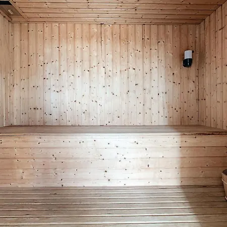 Holiday home Tjornebygaard