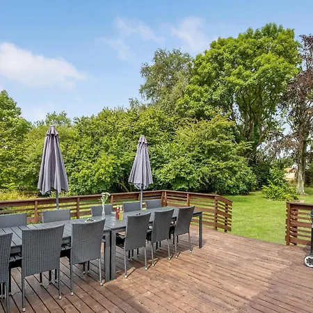 Tjornebygaard Holiday home *